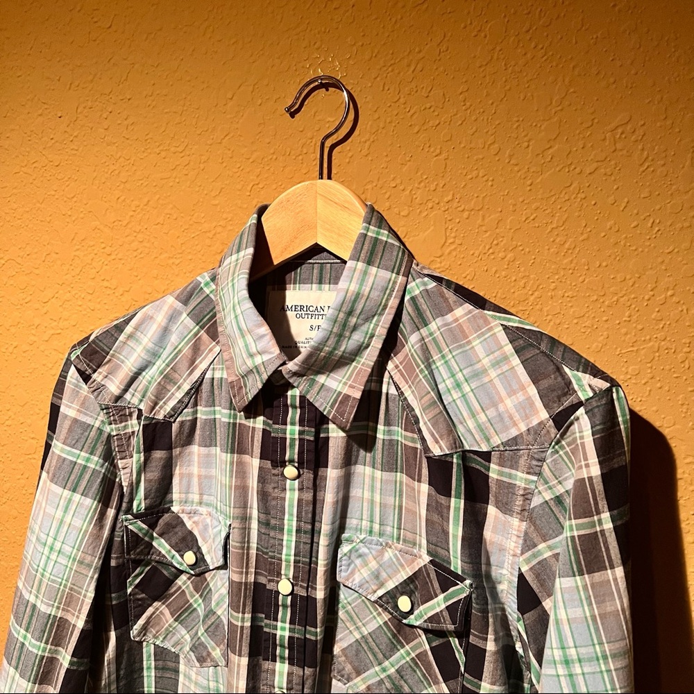 SOLD Lot of 2 American Eagle Outfitters Vintage Slim Plaid Button Down Shirts - Picture 11 of 16